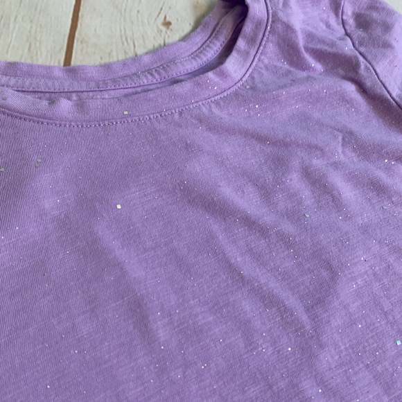 SO Lilac Purple Hi-Lo Scoop Neck Silver Glitter Dotted Basic Cutest Tee Shirt - Picture 2 of 4